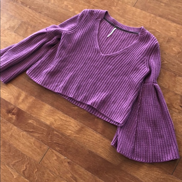 Free People sweater with flare sleeves - Picture 3 of 4